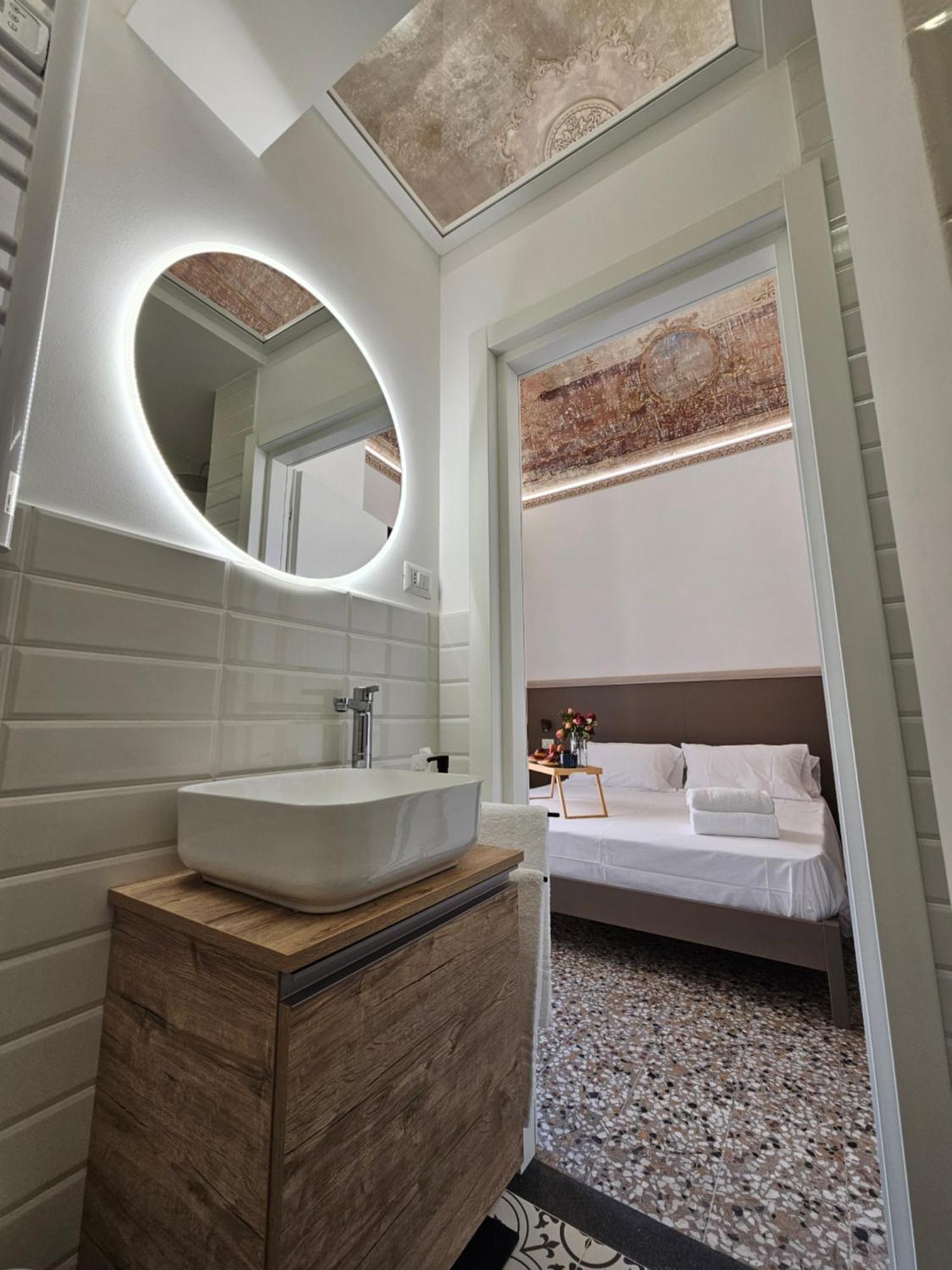 Grey House Apartments Catania Exterior photo