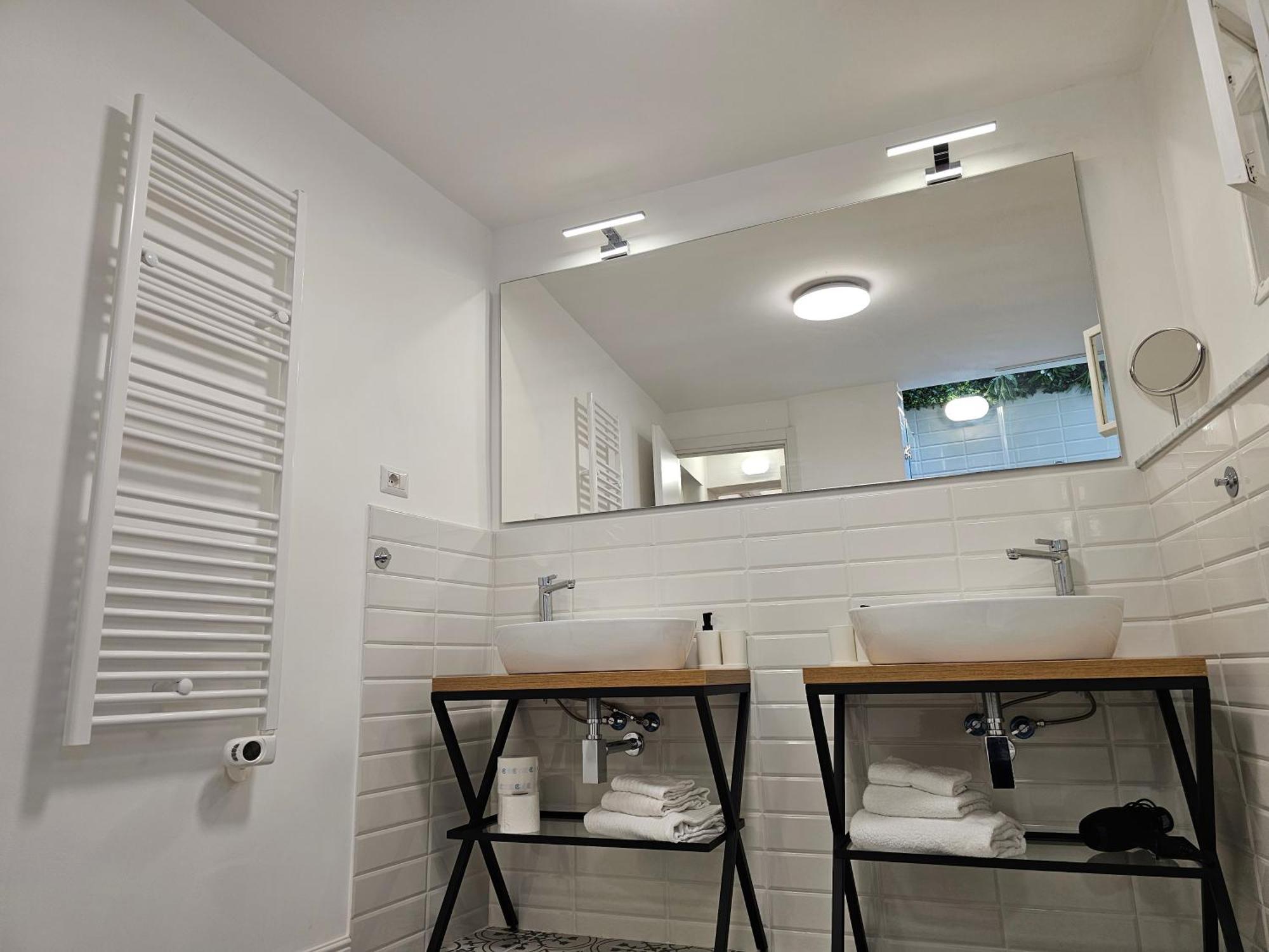 Grey House Apartments Catania Exterior photo
