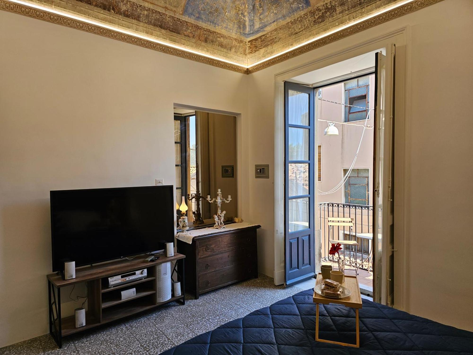 Grey House Apartments Catania Exterior photo